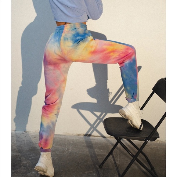Balance Athletica affirmation acid rain tie dye sweat pants - Picture 4 of 6